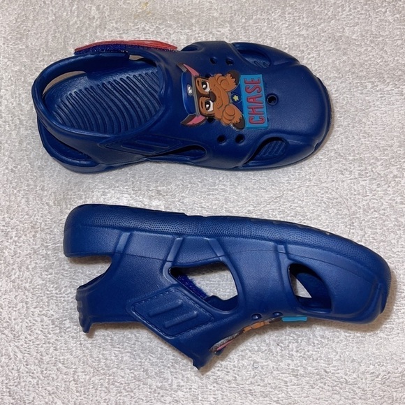 𝅺paw patrol Velcro strap closure shoes - Picture 4 of 5